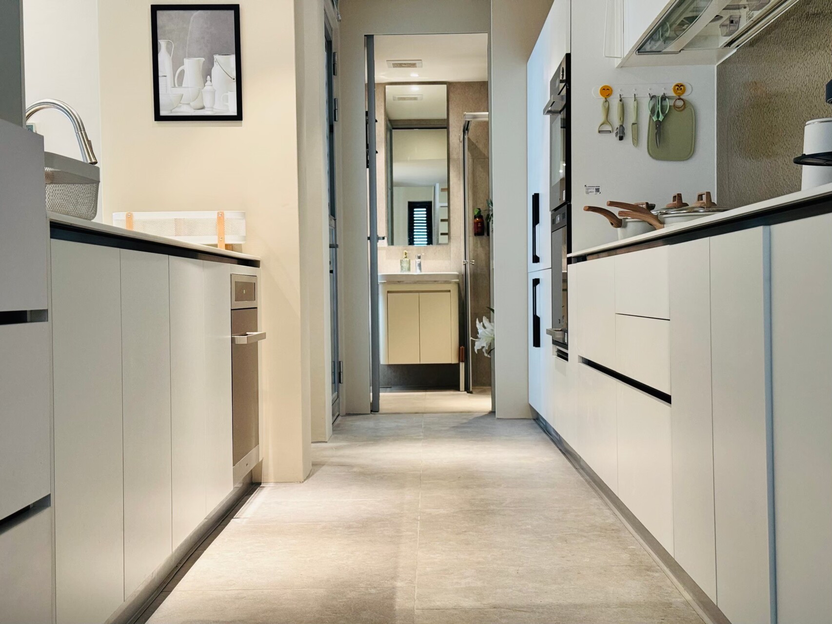 wanna-nest-in-ali-homestay-villa-kitchen (2)